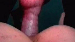 Огромадный пес трахнул русскую девушку